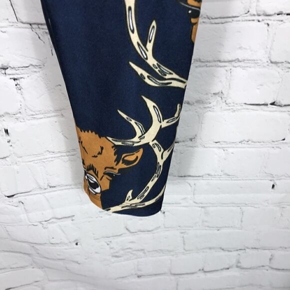Pineapple Clothing Just in time hunting Season! Deer Leggings!! good Condition - Picture 4 of 7